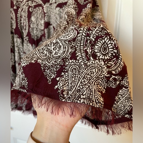 Urban Outfitters Ecote Sascha Bell Sleeve Mini Dress in Maroon Paisley - Picture 8 of 13